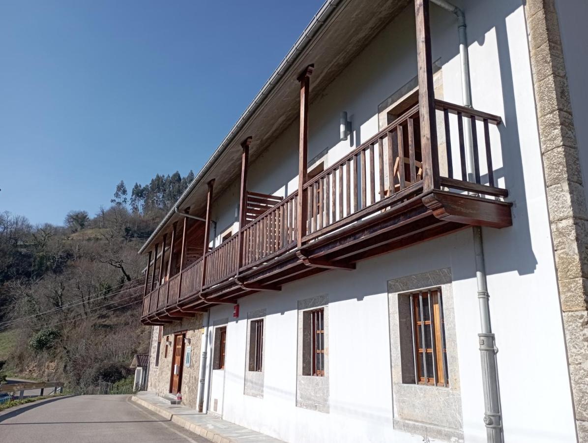 Hotel San Martino Pola de Lena Exterior photo